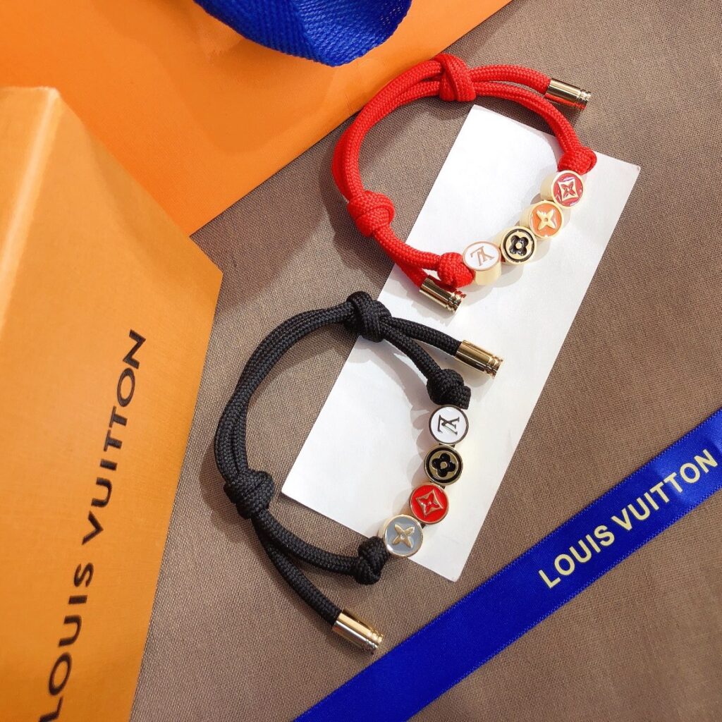 Designer S273 Bracelet editorial product context 3