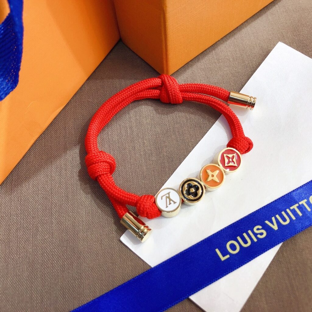 Designer S273 Bracelet editorial product context 2