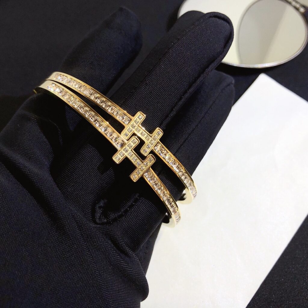 Designer S281 Bracelet editorial product context 2