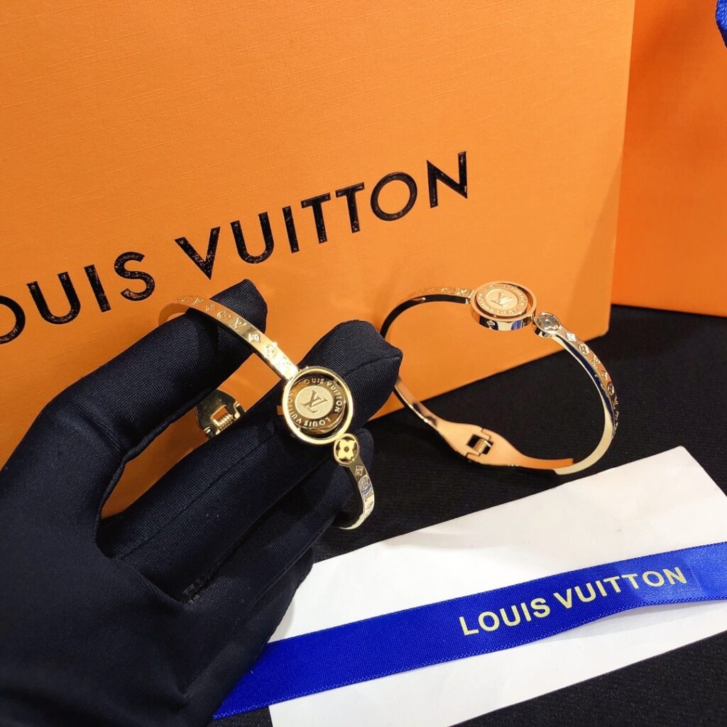 Designer S282 Bracelet editorial product context 2