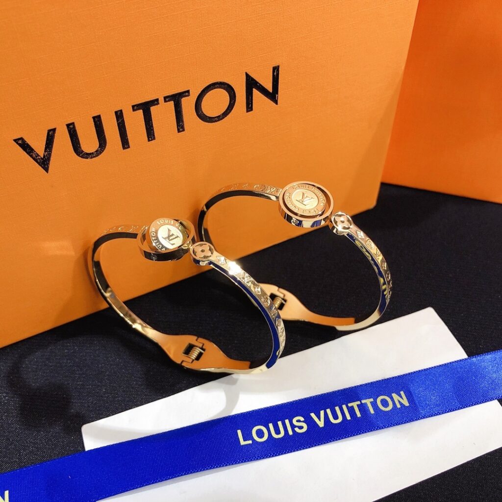 Designer S282 Bracelet editorial product context 3