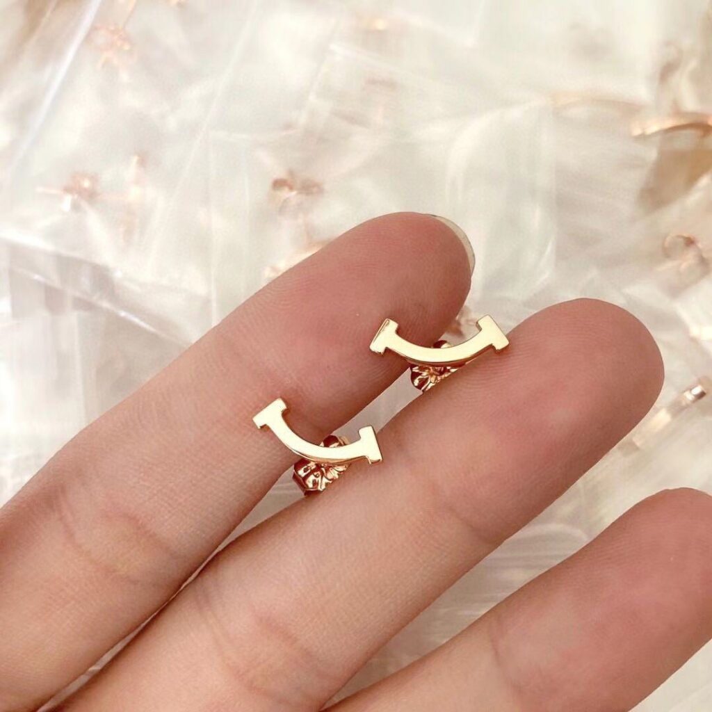 Designer A683 A684 A685 Pink Ring editorial product context 2
