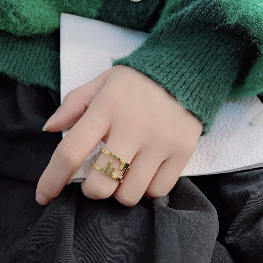 Designer J069 logo Ring editorial product context 1