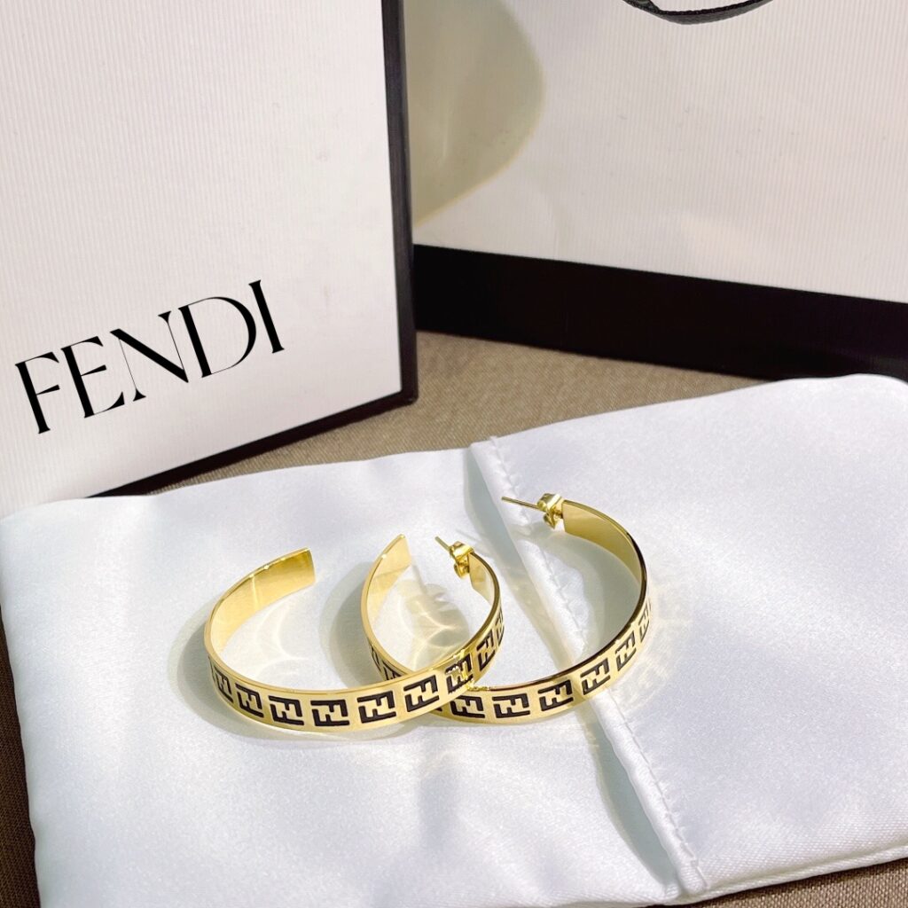 Designer A698 Ring editorial product context 2