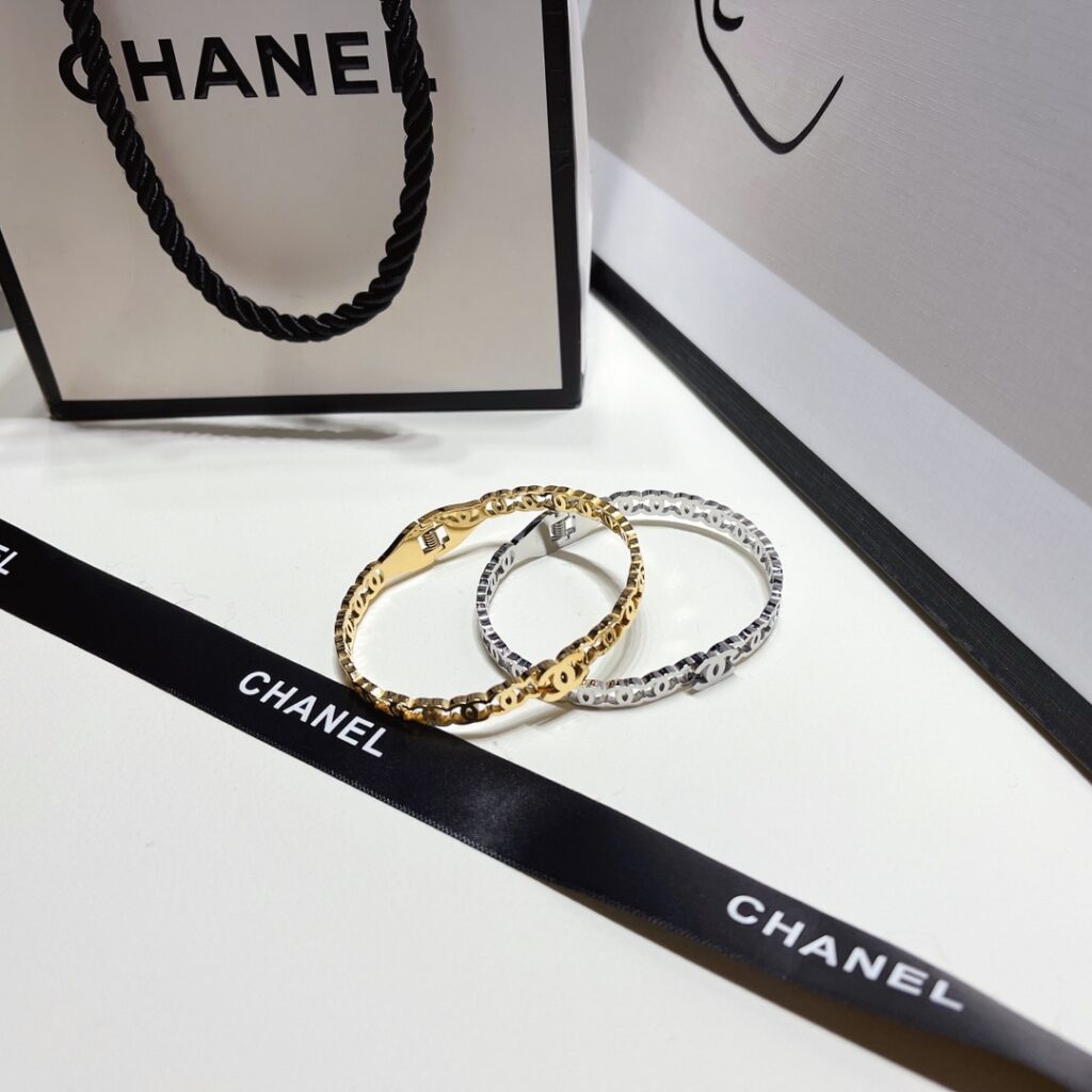 Designer S295 Bracelet editorial product context 2