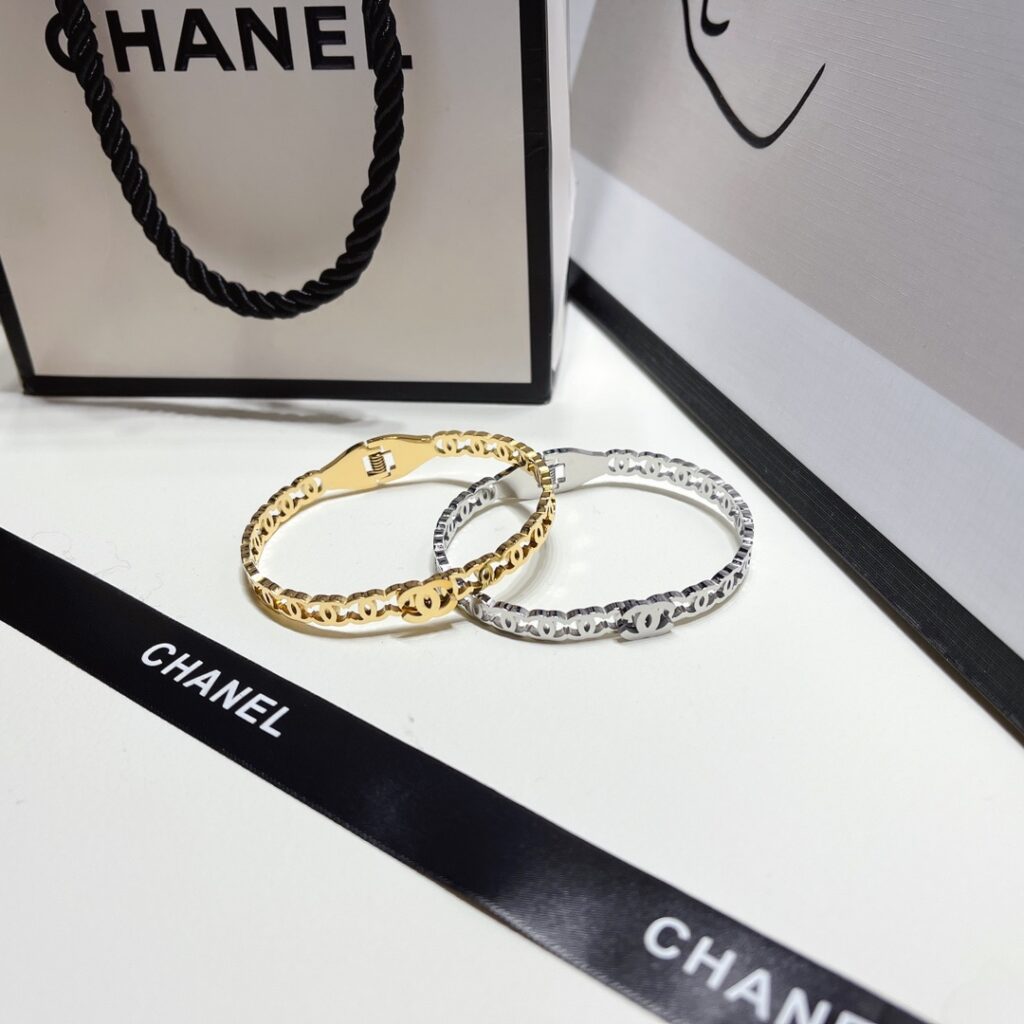 Designer S295 Bracelet editorial product context 3