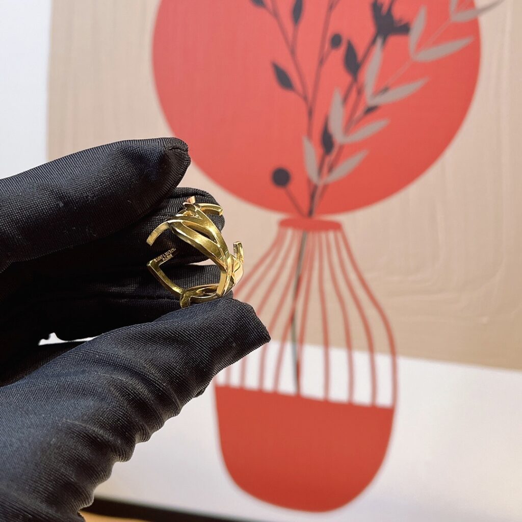 Designer J080 Ring editorial product context 3