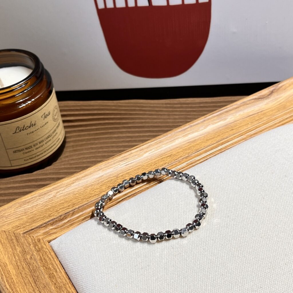 Designer Necklace editorial product context 1