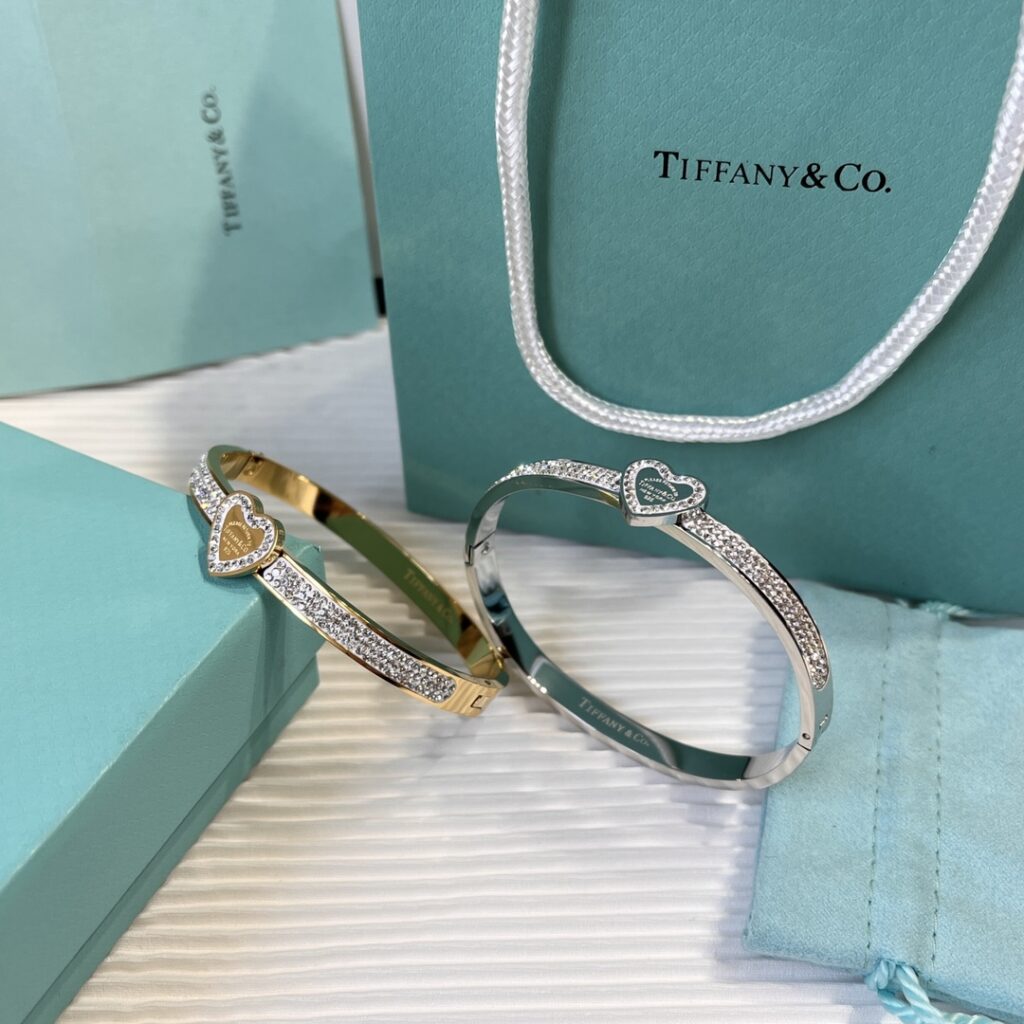 Designer S320 Bracelet editorial product context 3