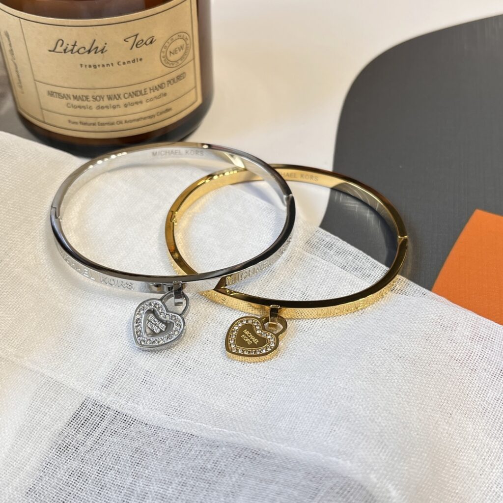 Designer S322 Ring editorial product context 1