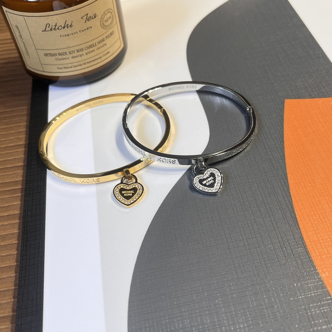 Designer S322 Ring