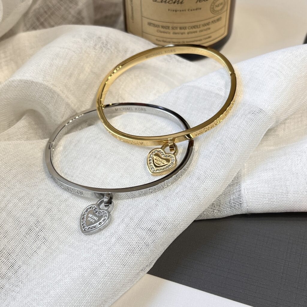 Designer S322 Ring editorial product context 3