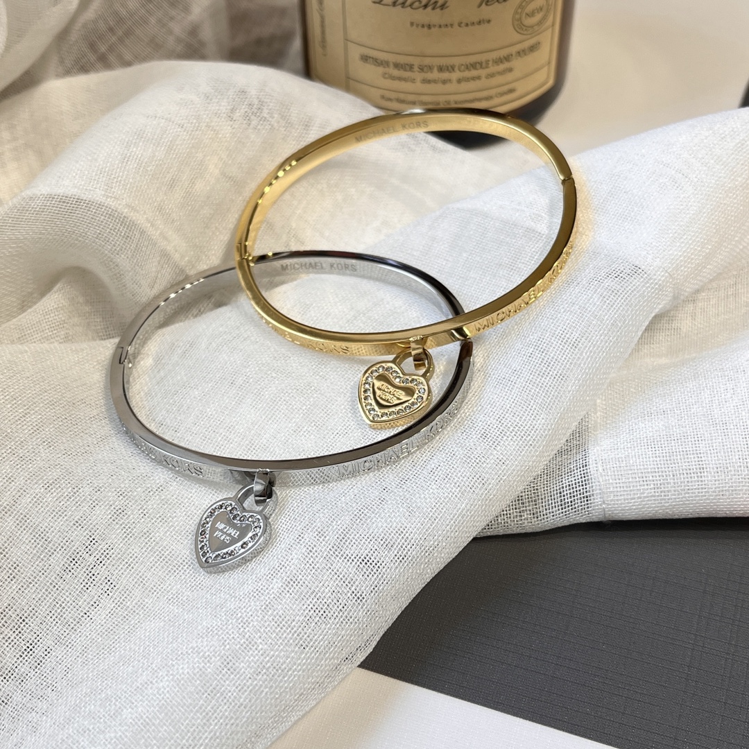 Designer S322 Ring