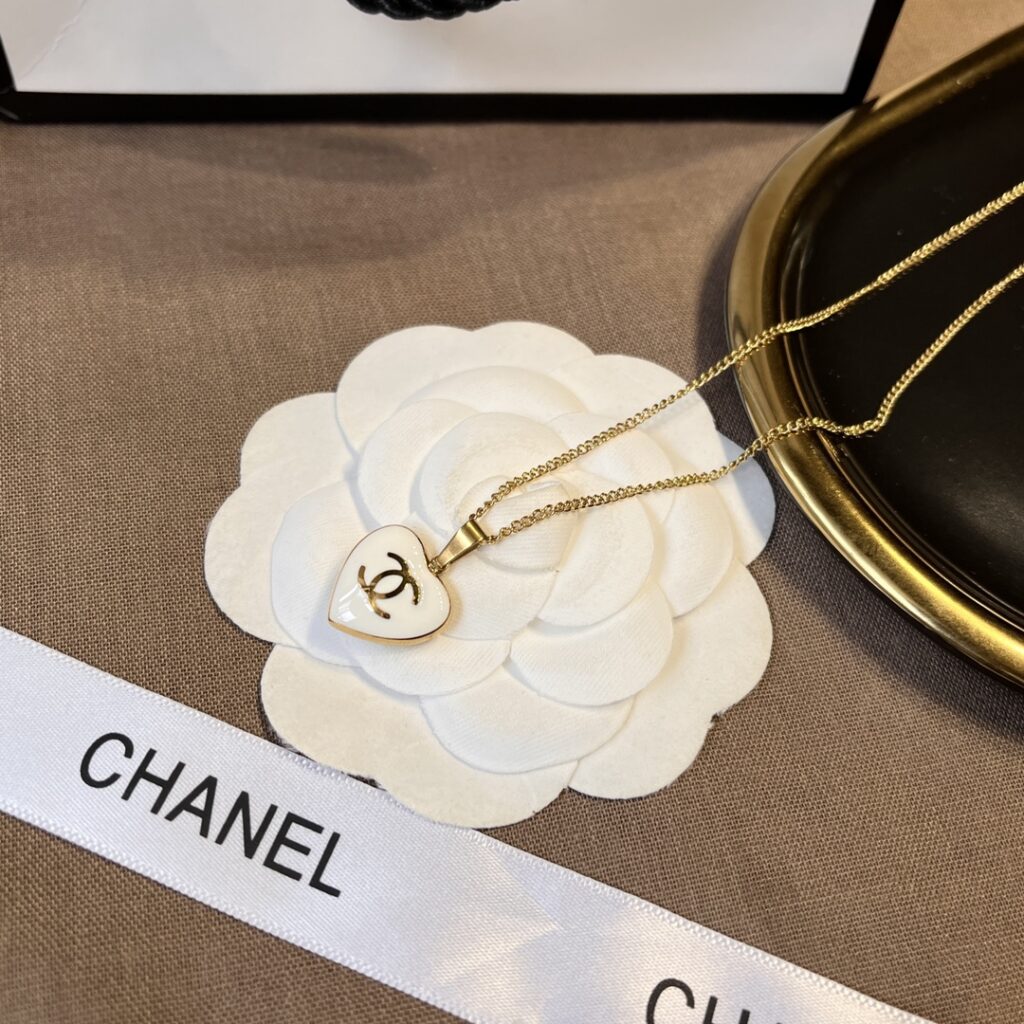 Designer Necklace editorial product context 3