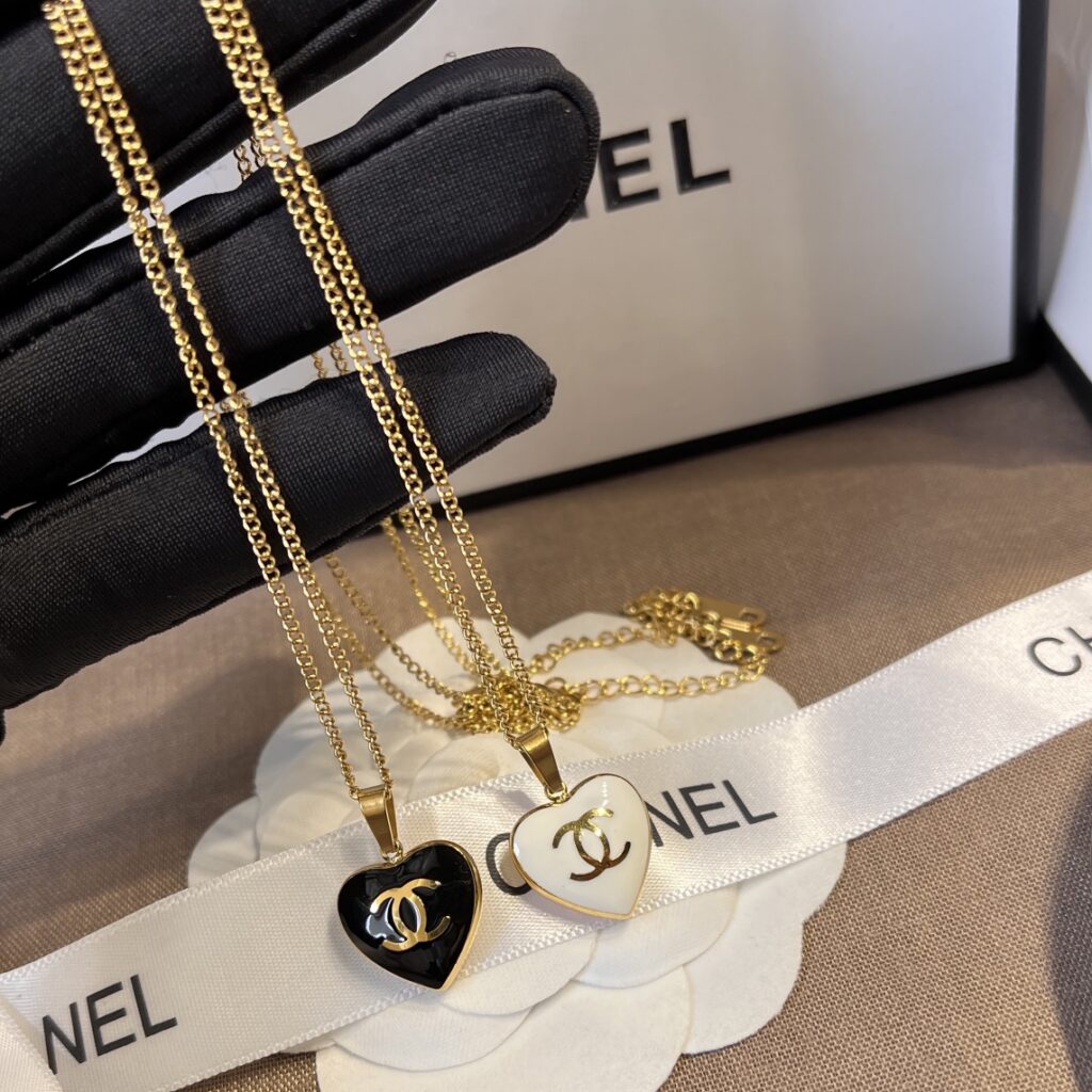 Designer Necklace editorial product context 1