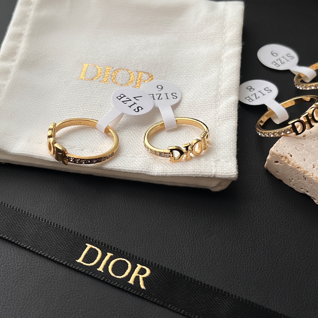 Luxury J085 Ring