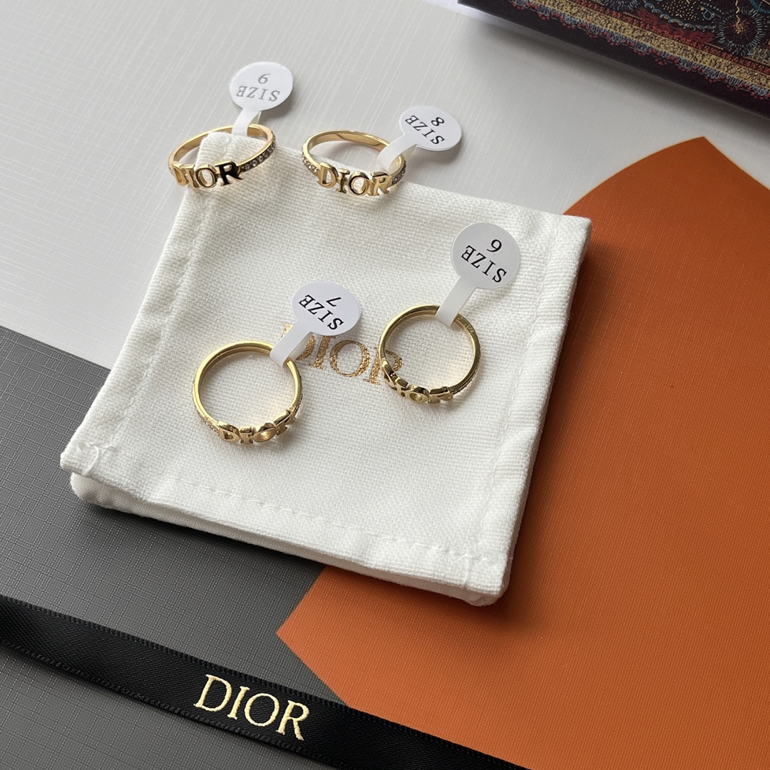 Luxury J085 Ring
