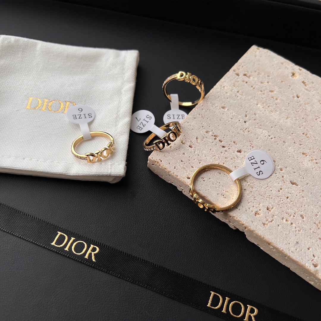 Luxury J085 Ring
