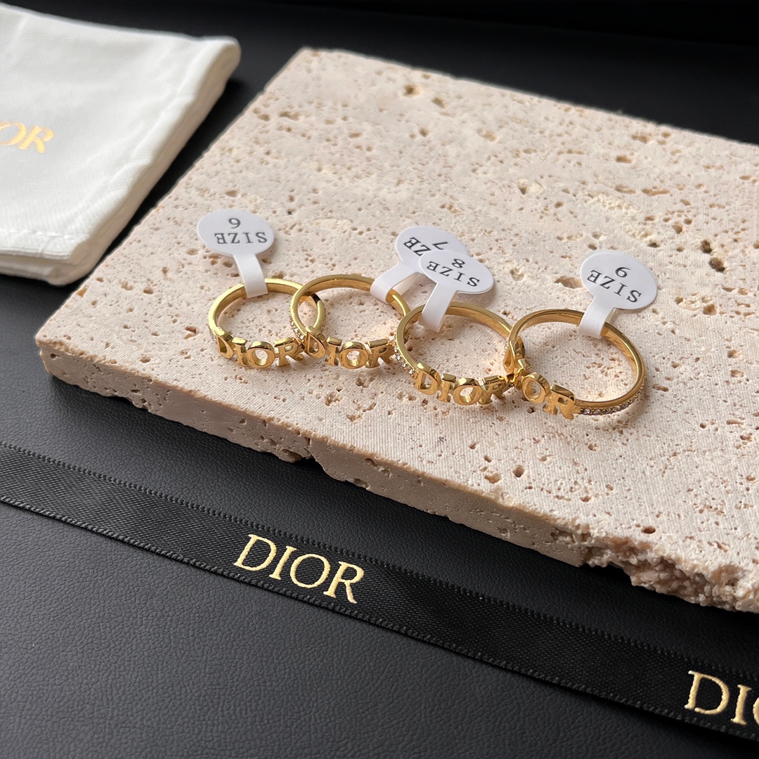 Luxury J085 Ring