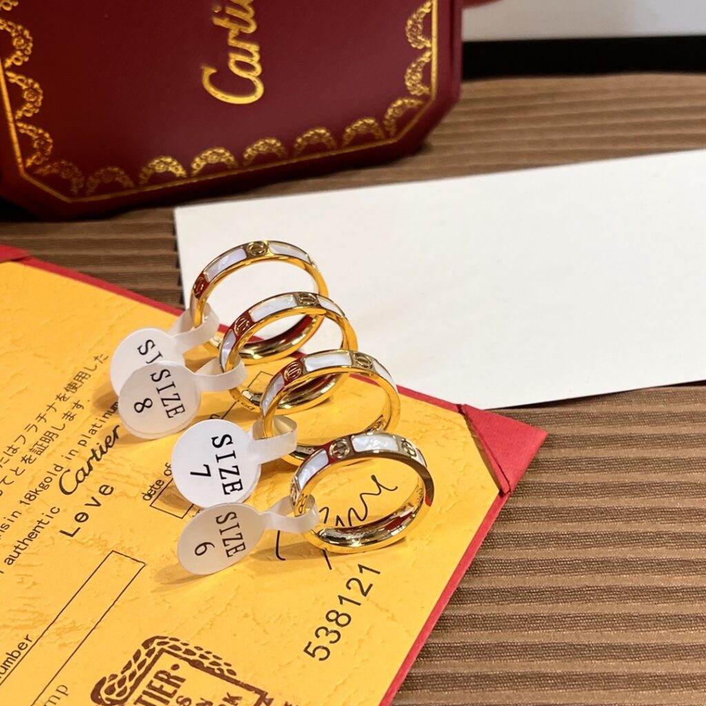Designer J086 Ring editorial product context 3