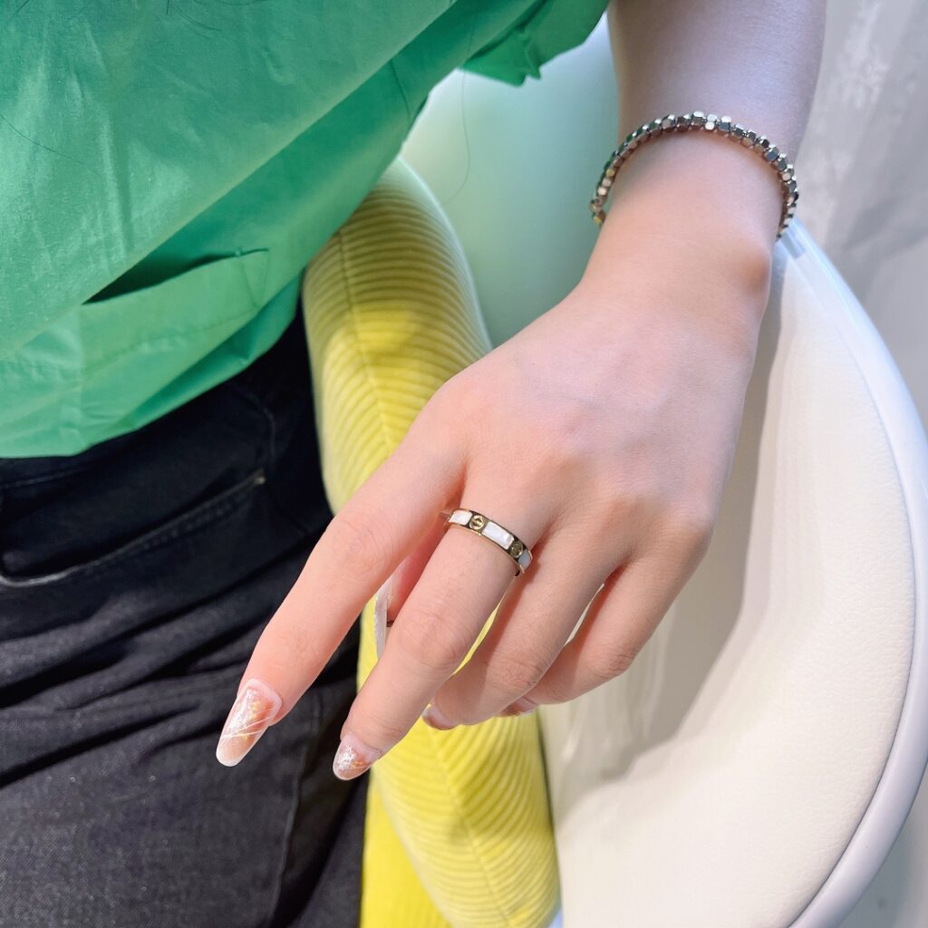Designer J086 Ring editorial product context 2