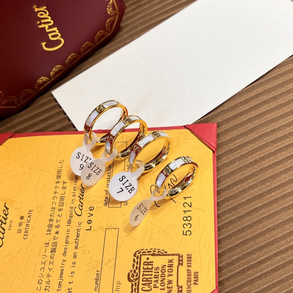 Designer J086 Ring editorial product context 1