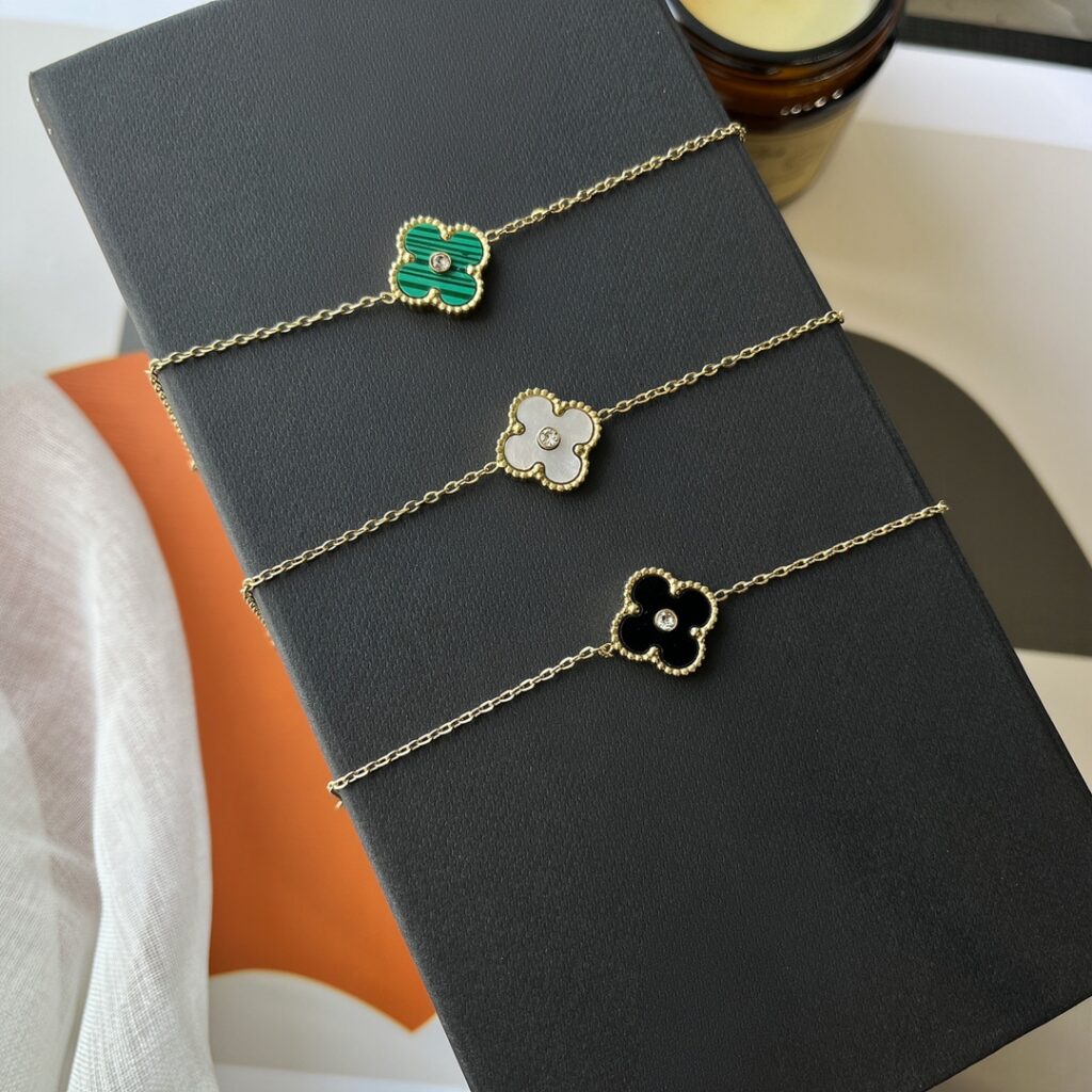 Designer L109 Ring editorial product context 3