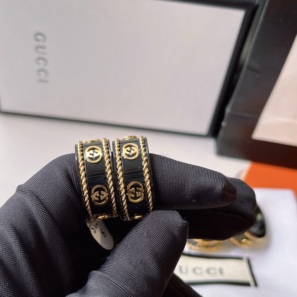 Designer J087 Black Ring editorial product context 2