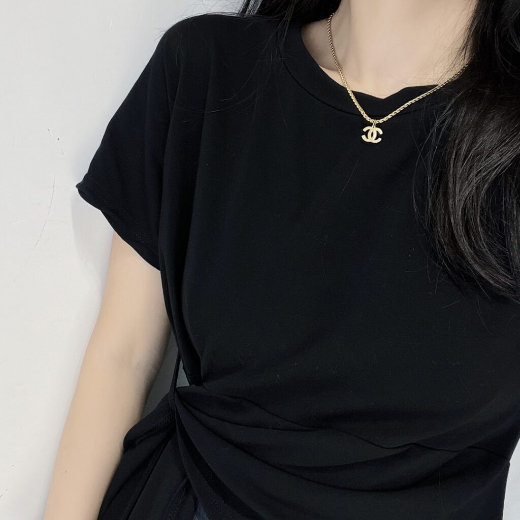 Designer Necklace editorial product context 1