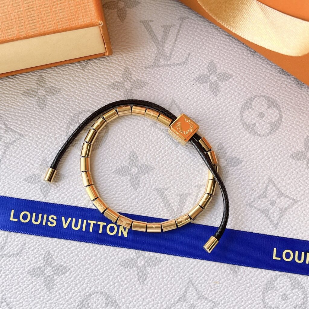 Designer S341 Black Bracelet editorial product context 2
