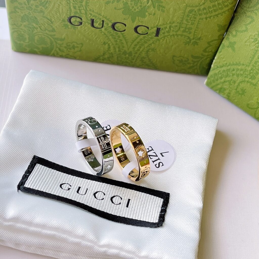 Designer J090 Ring editorial product context 3