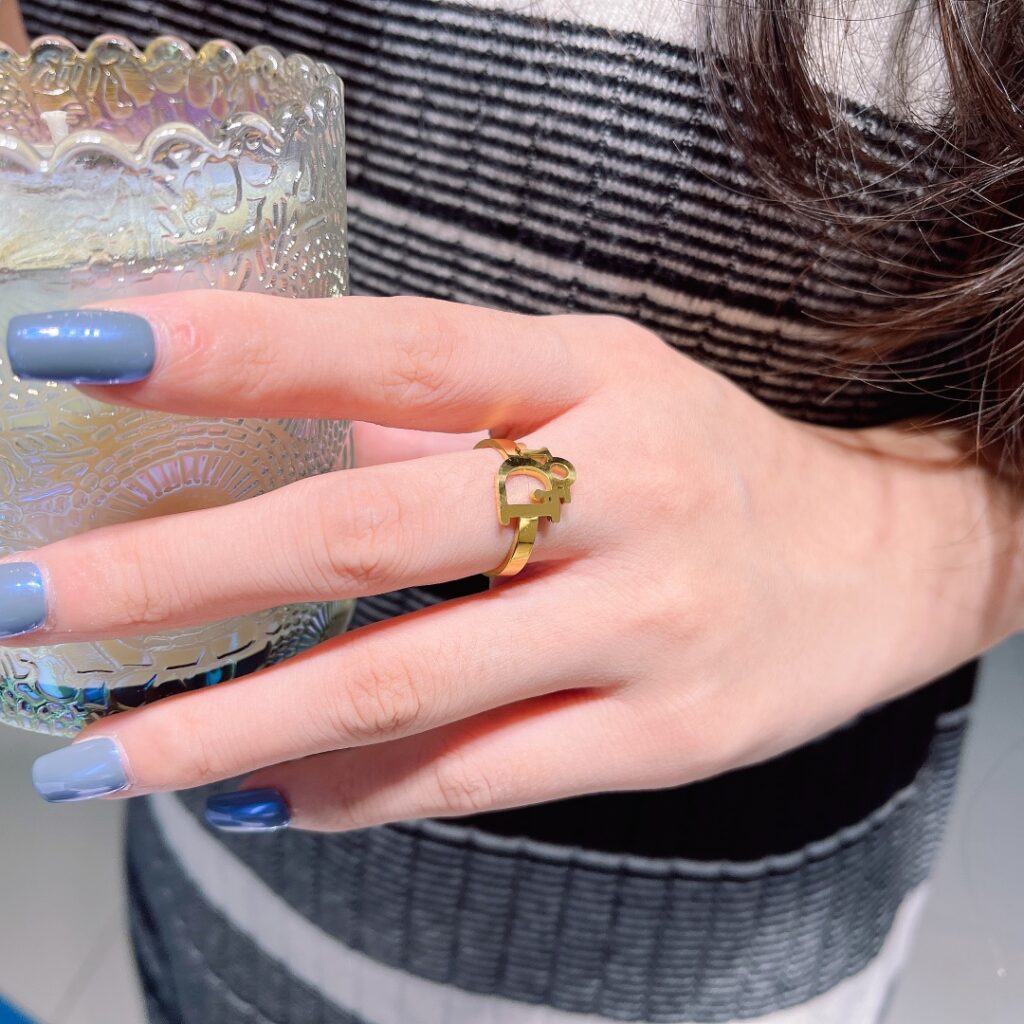 Designer J091 Ring editorial product context 1