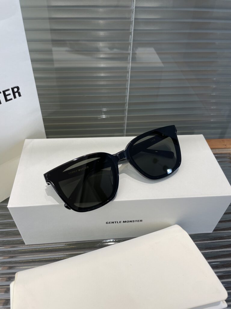 Gentle Monster Black Ring editorial product context 1