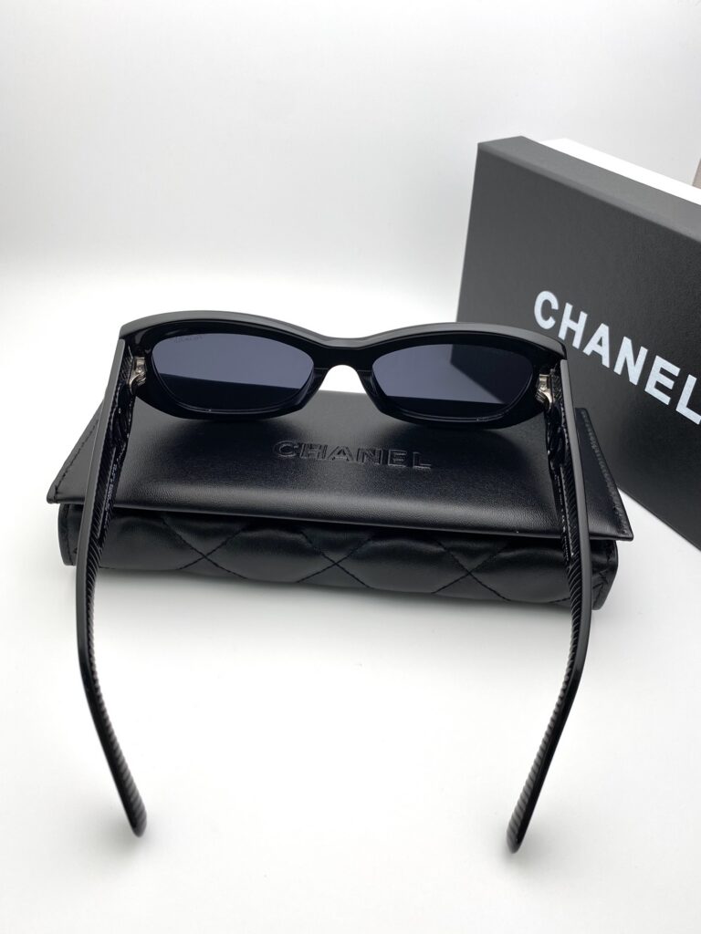 Designer MZM7 Bag editorial product context 3