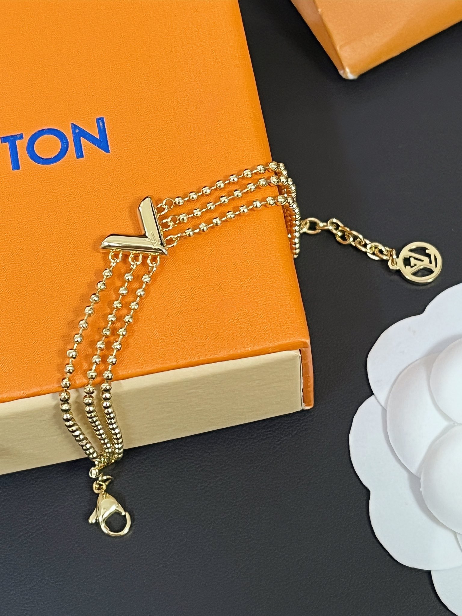 Designer Luxury L129 Category Each item IS quality-checked before dispatch with global tracked shipping jewelry Bracelet