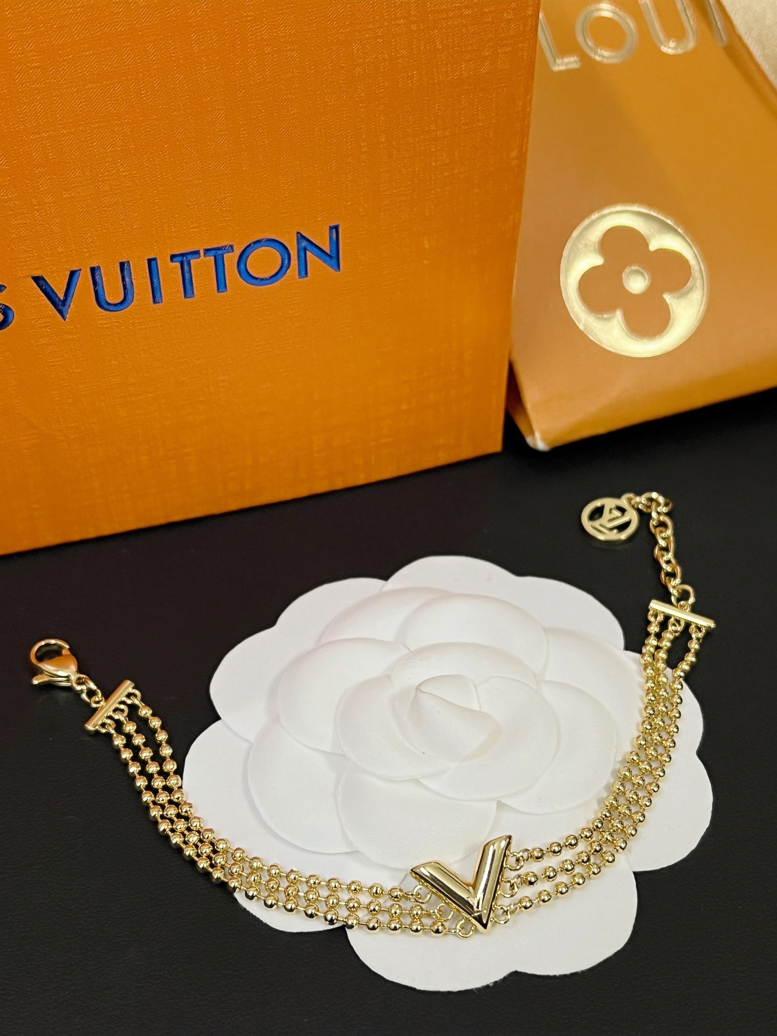 Designer Luxury L129 Category Each item IS quality-checked before dispatch with global tracked shipping jewelry Bracelet