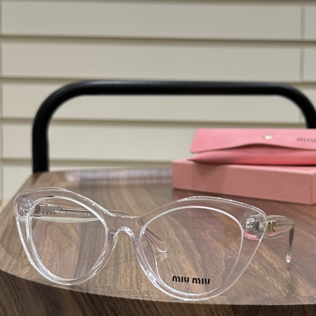 Designer MH Bag editorial product context 3