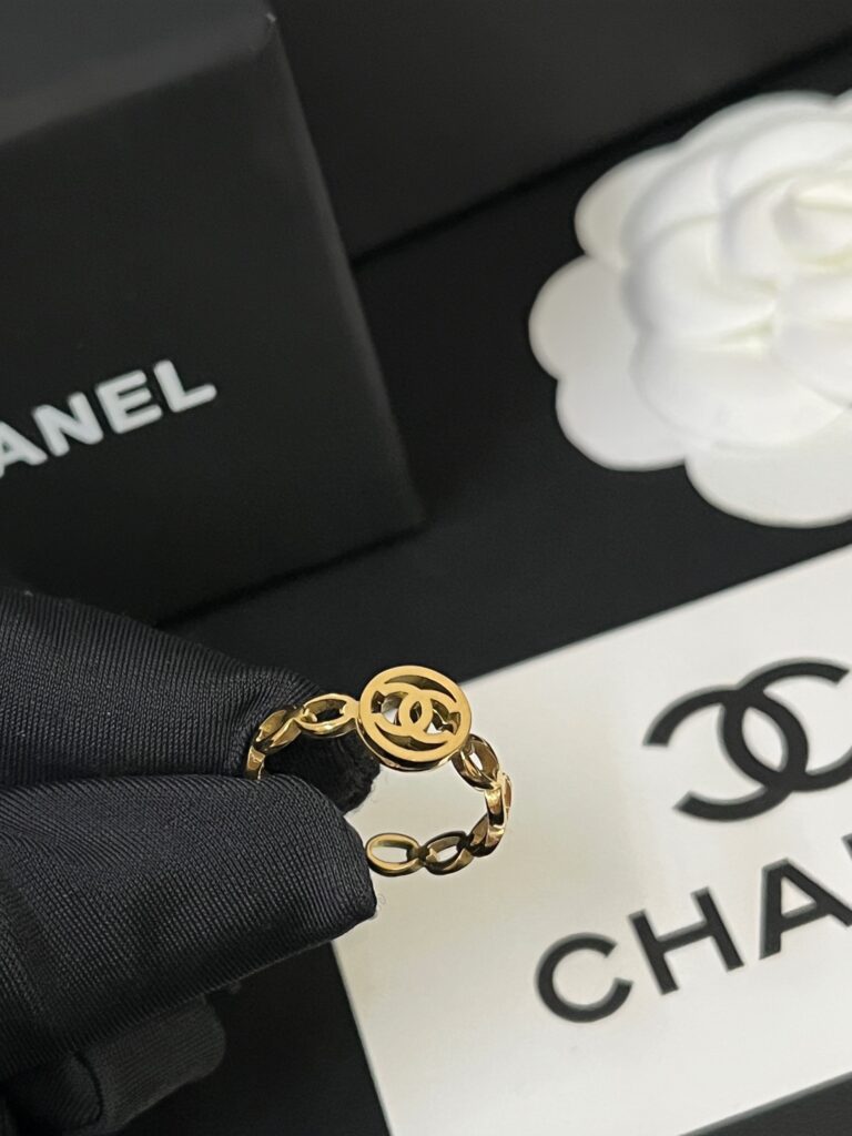 Designer J104 Ring editorial product context 1