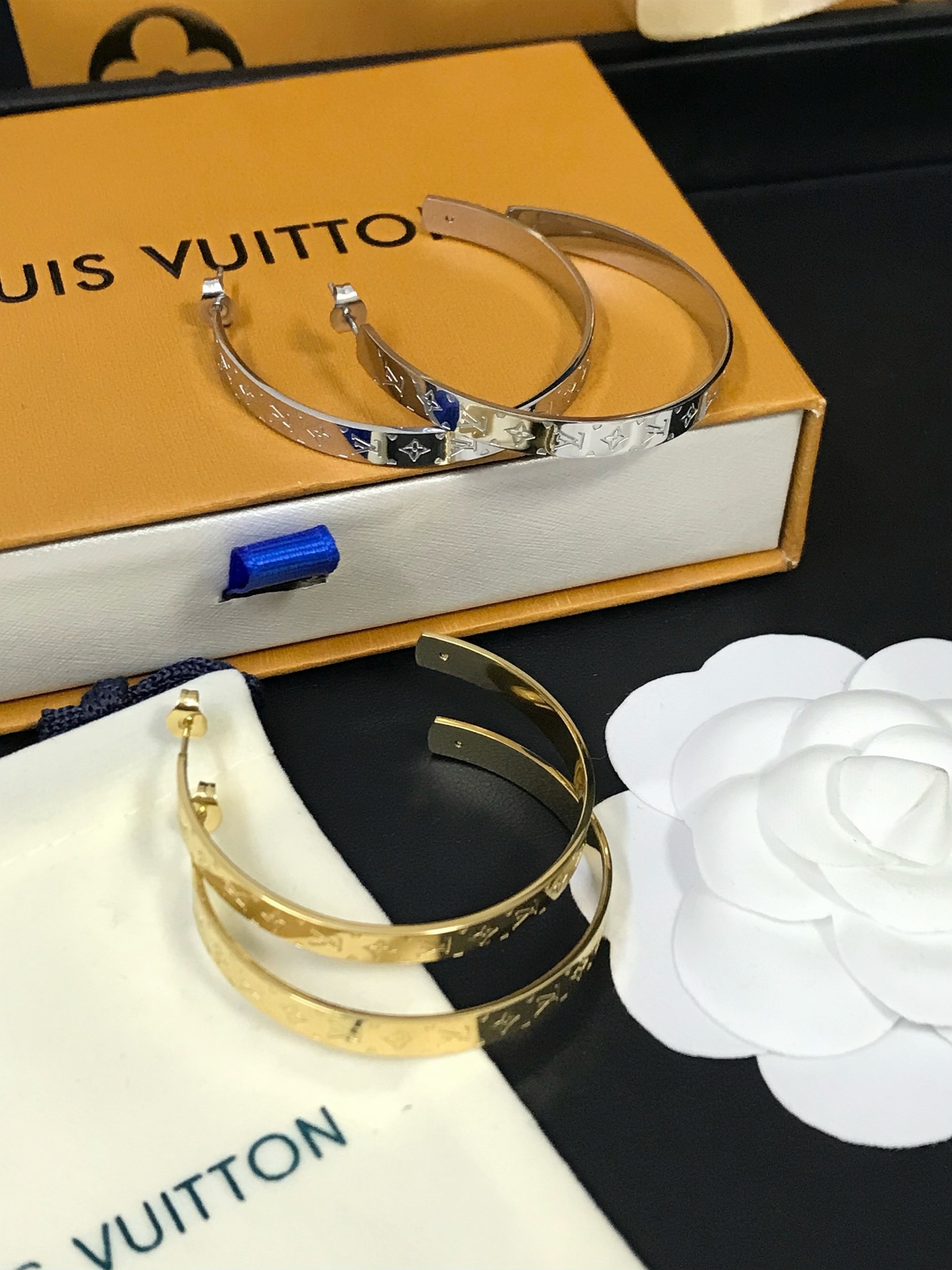 Luxury A989 Earrings