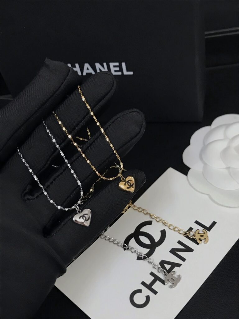 Designer Necklace editorial product context 1