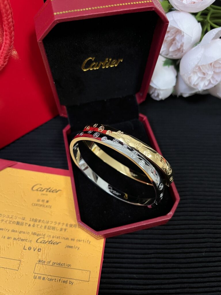 Designer S383 Bracelet editorial product context 1