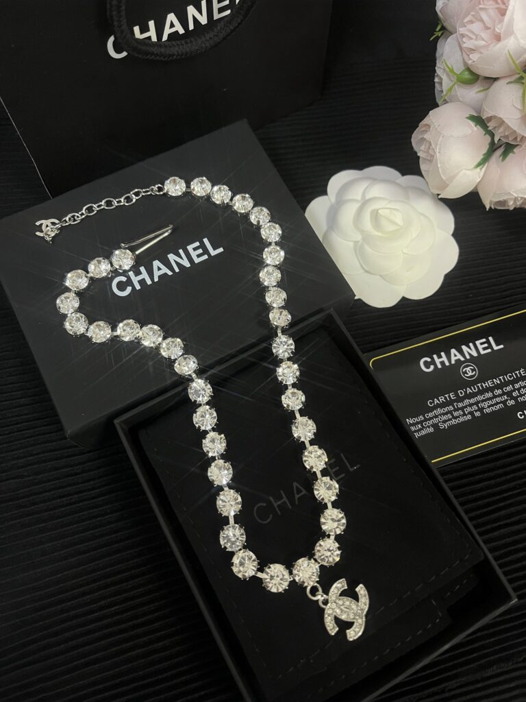 Designer Necklace editorial product context 1
