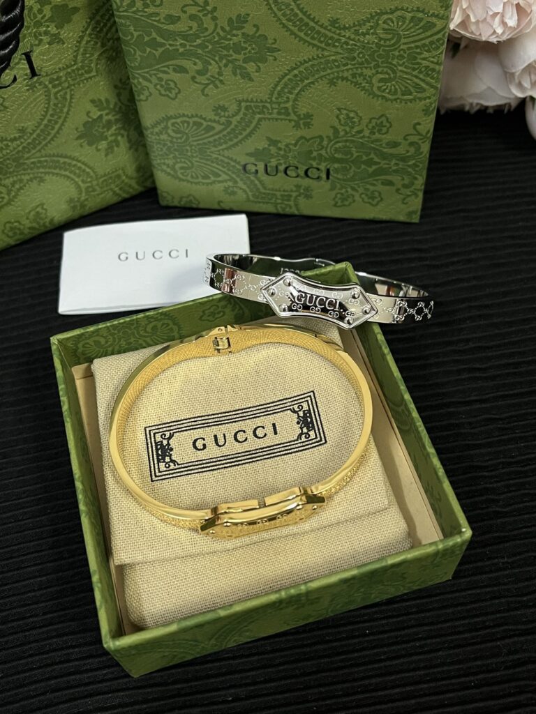 Designer S386 Bracelet editorial product context 3