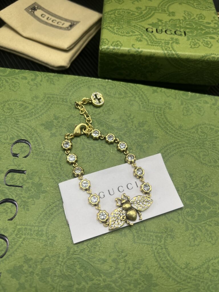 Designer L147 Bracelet editorial product context 1