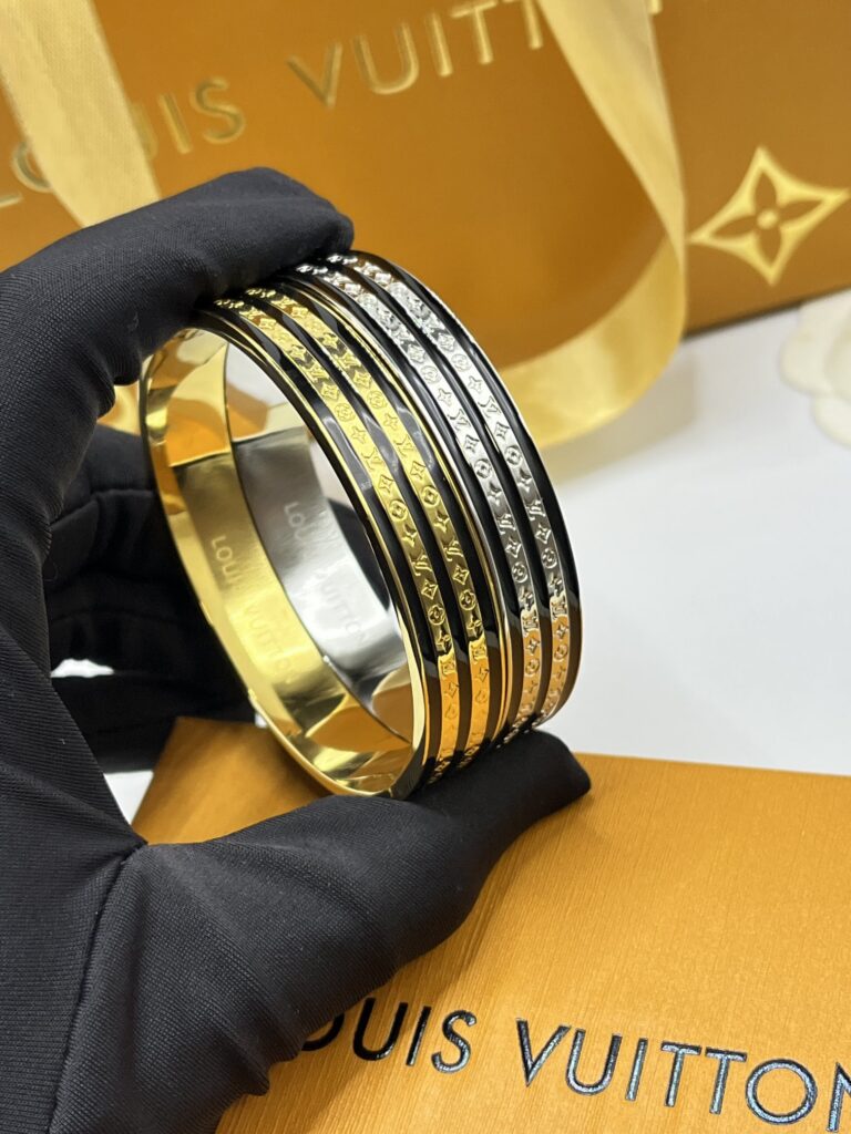 Designer S390 Bracelet editorial product context 1