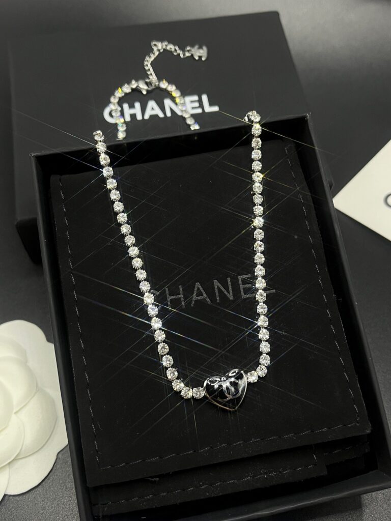 Designer Necklace editorial product context 1