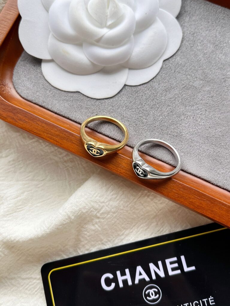 Designer J106 Ring editorial product context 2