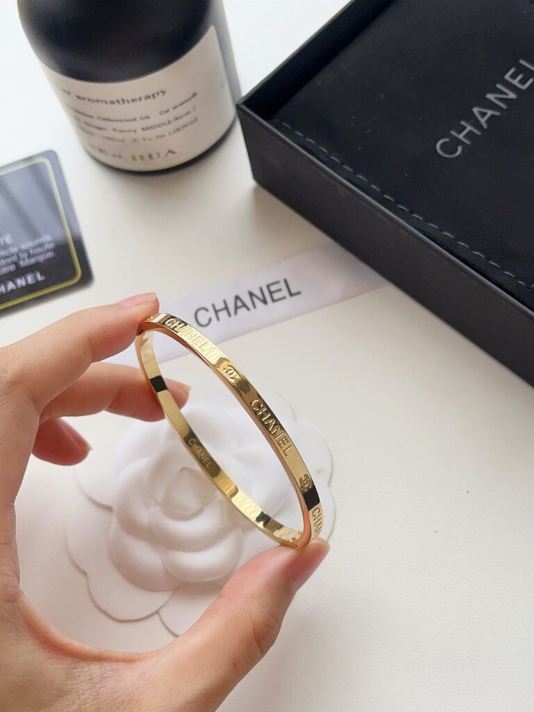 Designer S393 Bracelet editorial product context 1