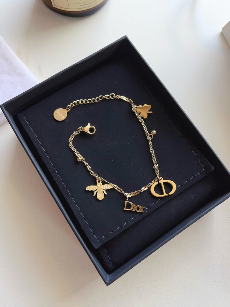 Designer L148 Bracelet editorial product context 1