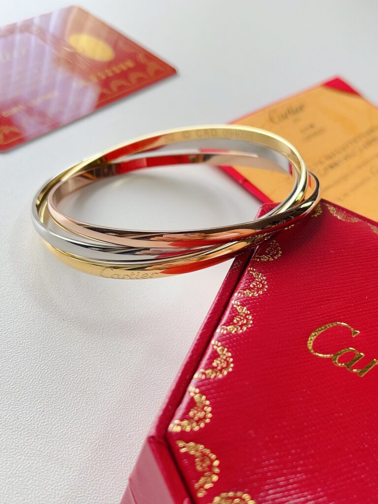 Designer S400 Bracelet editorial product context 1